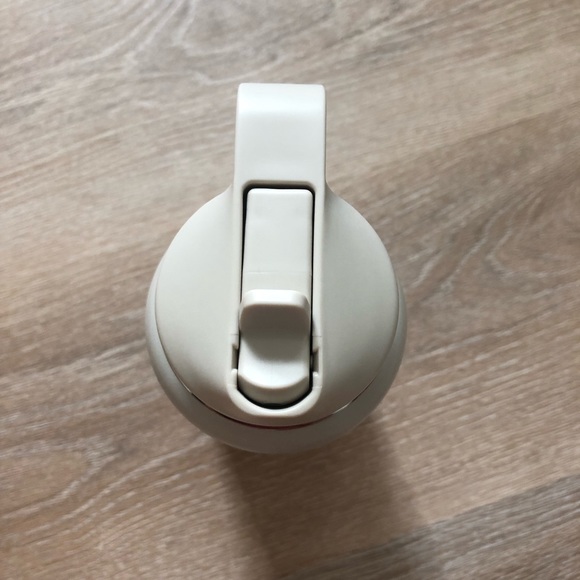 Hydro Flask Nordstrom Anniversary Sale 2022 32 oz. Bottle, Sandalwood - Picture 3 of 4